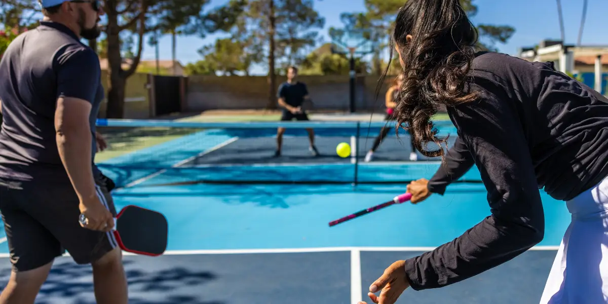 When Do You Switch Sides in Pickleball